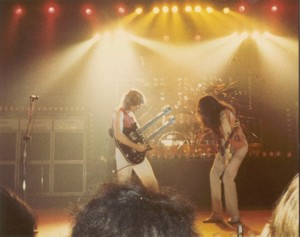 triumph-811107-11.html